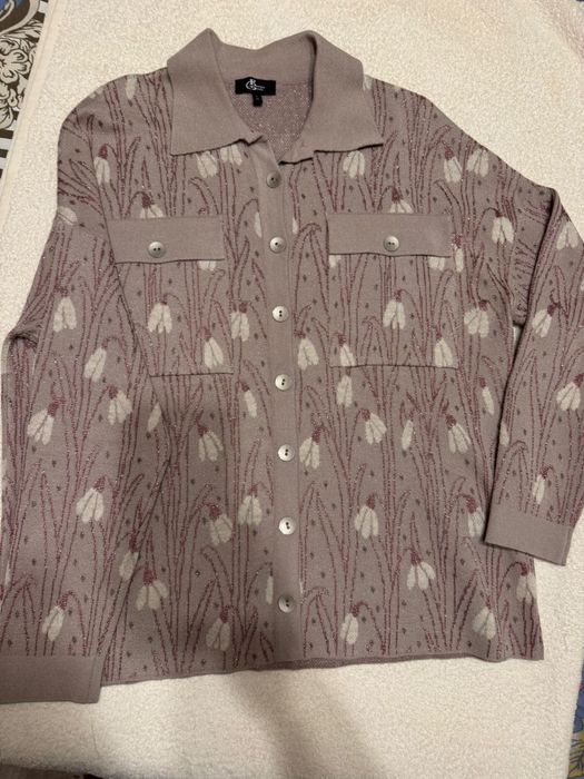 Продам женский костюм