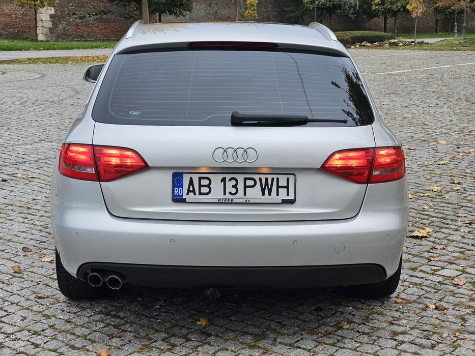 Audi A4 B8 An 2009 Motor 2.0 Diesel 170cp Euro 5 Înmatriculat Recent Optiuni FULL