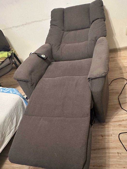 Електрически " релакс "фотьойл с функция изправяне.