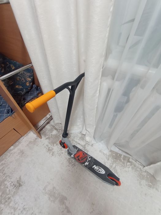 Продам самокат и футы