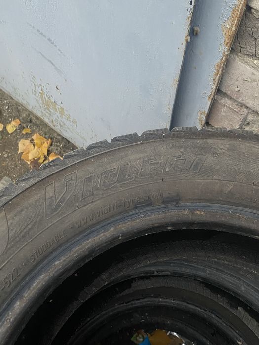 Продам шины зимние
