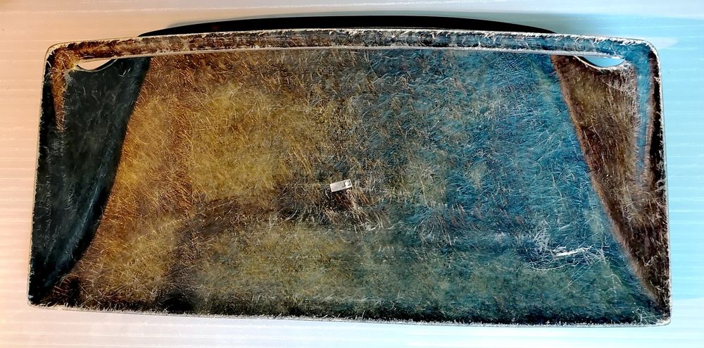 Въздуховод / Въздухозаборник за преден капак