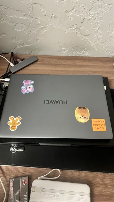 Huawei MeteBook D14