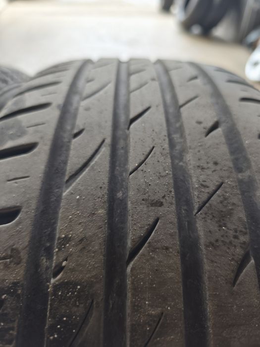 Гуми 235 55 17 Nexen