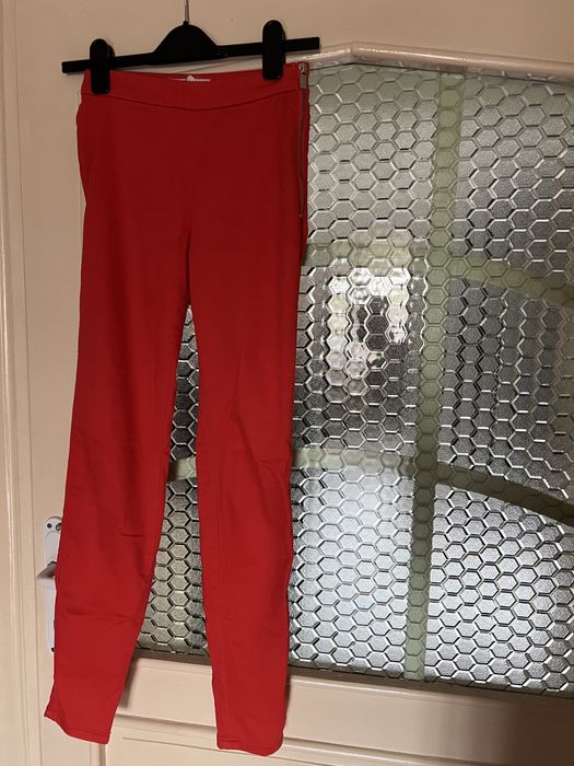 Vând blugi H&M, bordo, roșii, roz cu talie înaltă și verzi