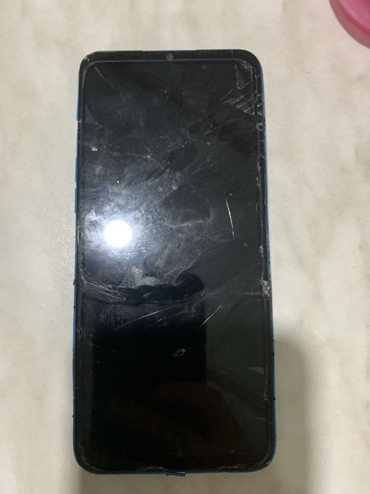 Сломаные телефоны