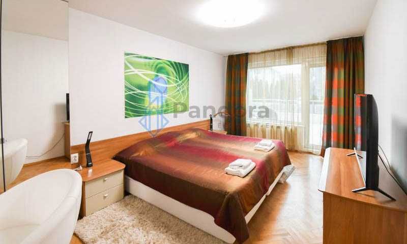 Дава се под наем Тристаен апартамент в София, Гео Милев - 165 кв.м за 1320 € - Снимка #8