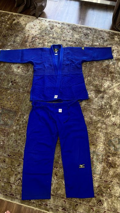 Кимоно для дзюдо Mizuno Yusho (Размер 175) IJF Approved