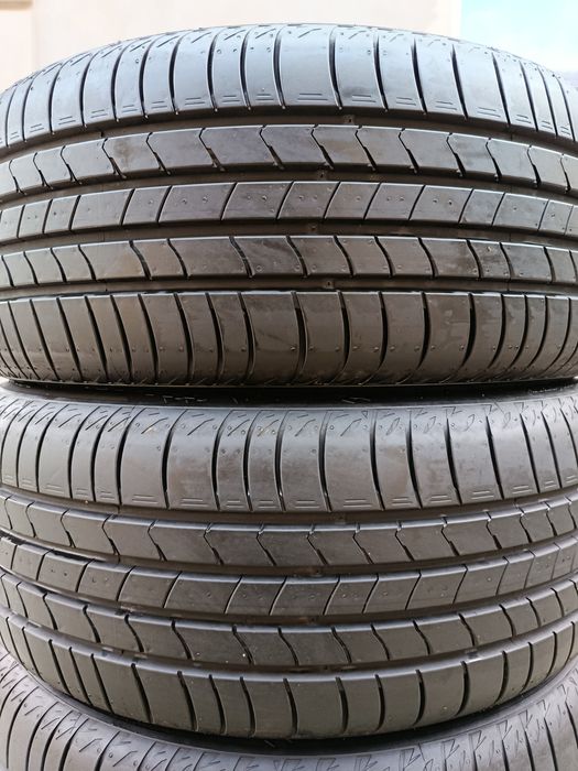 215_55_R17 Kumho Ecsta