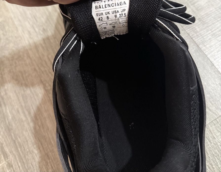 Balenciaga track