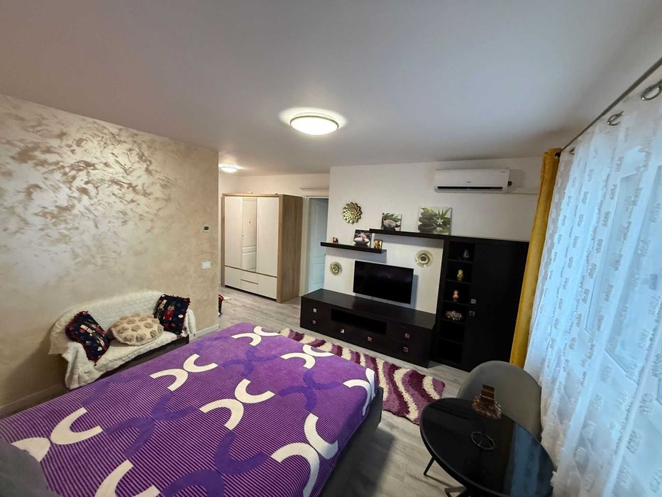 Persoana Fizica Închiriez Ap 1 cam 38,5 Mp - Complex Poitiers Towers