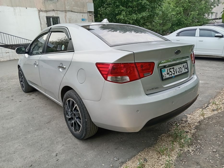 Продам машину Кия церато