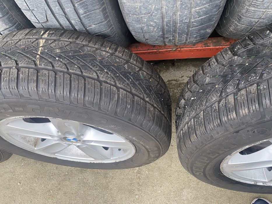 Jante Aliaj BMW 215/55/R16 Cauciucuri Iarna Pret 1000 lei