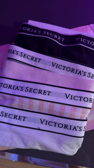Дамско бельо Victoria’s Secret