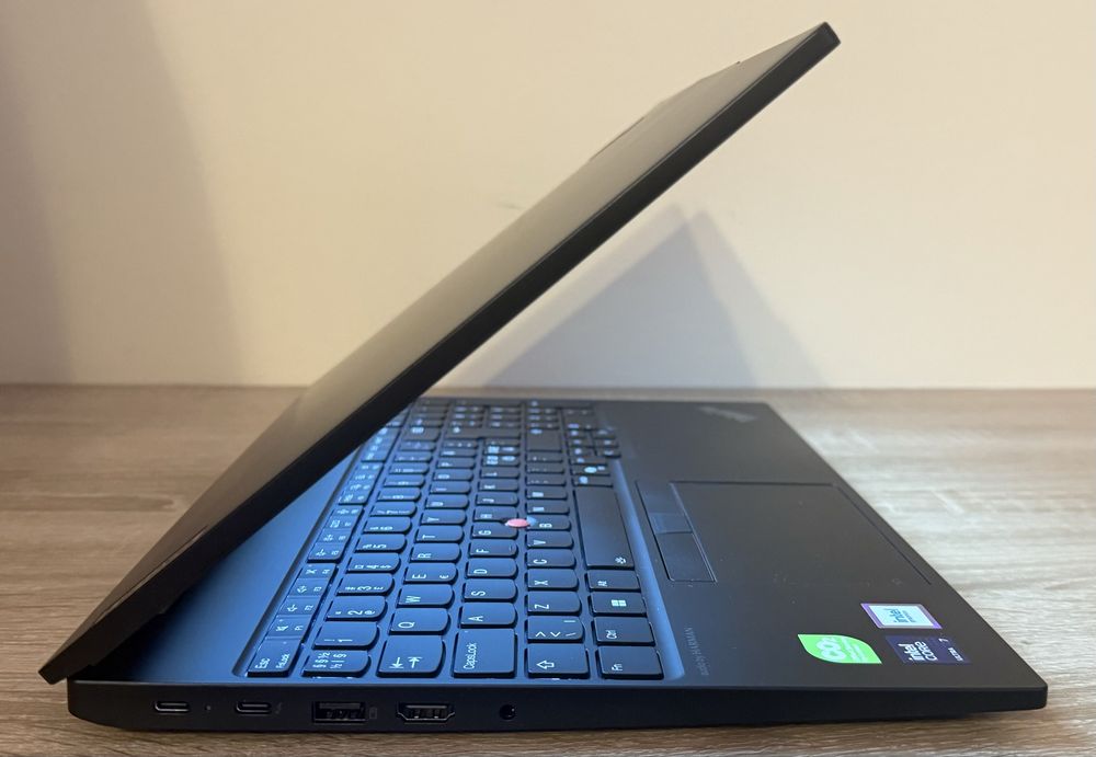 Lenovo Thinkpad E16 Gen2 - Ultra 7 155H 16GB 512GB ! CA NOU ! GARANTIE