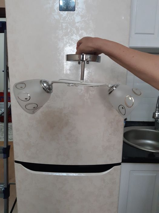 Продаю люстры . Торг есть. в отличном состоянии