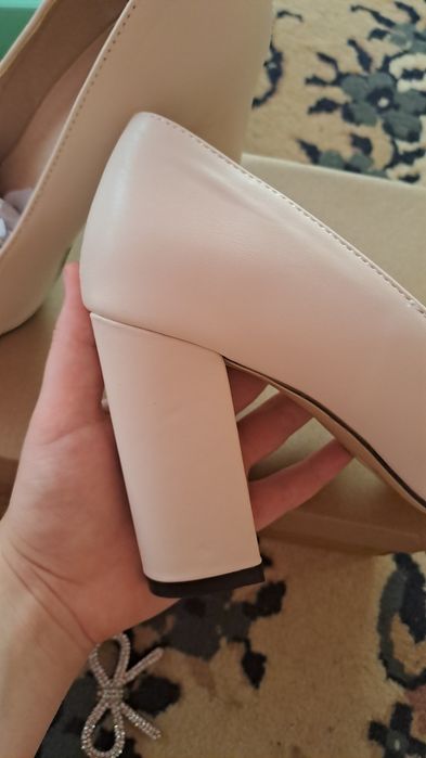 Vând Pantofi cu toc gros