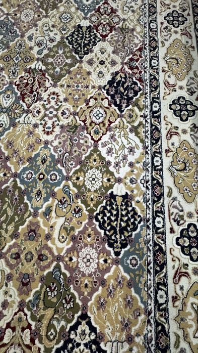 Продам натуральный ковер 4 на 2.5 м