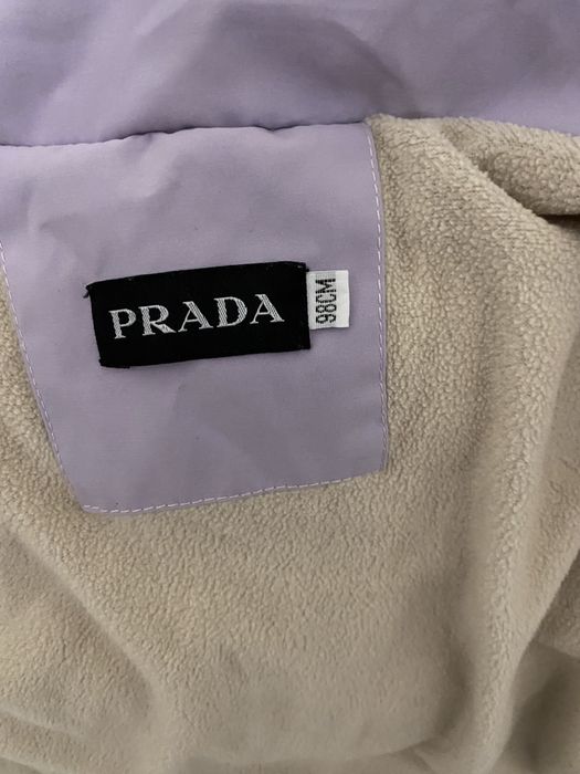 Продам куртку для девочки , зима .