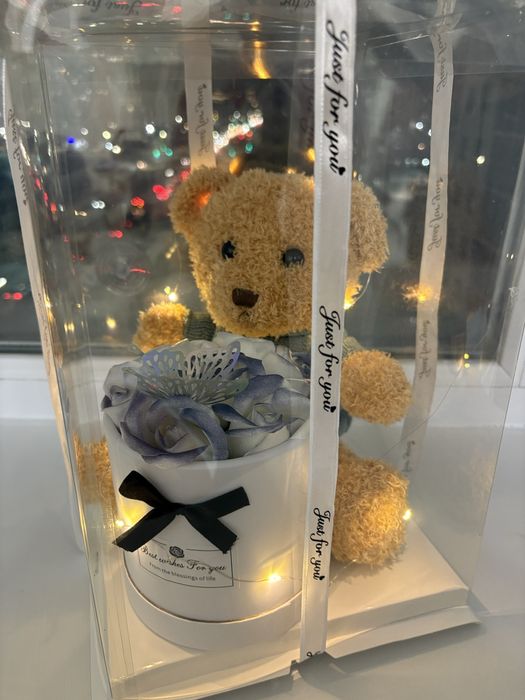 мишка с букетом