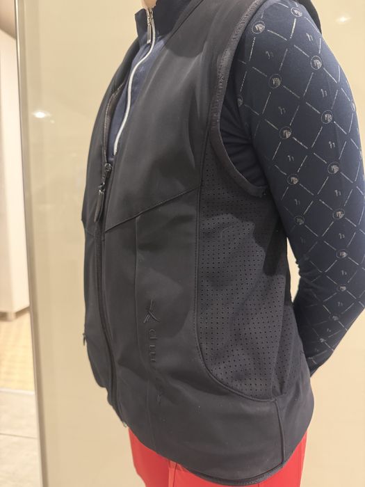 Vand Vesta FreeJump Airbag Technology marimea S copil,folosita 10 luni