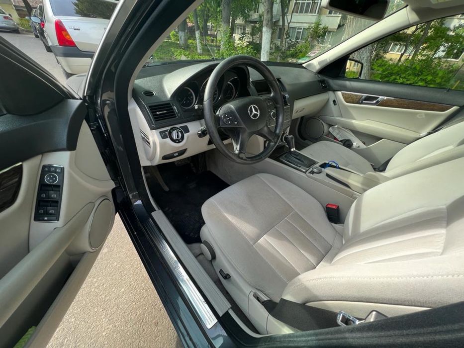 MERCEDES-BENZ C-Class 2009 — imagine 4