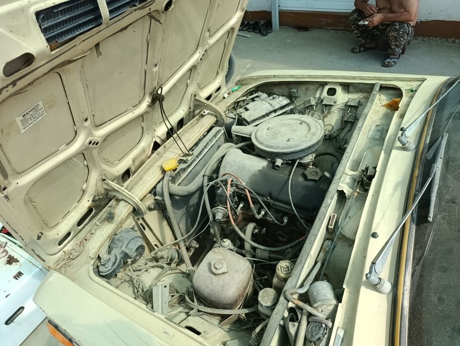Vaz 2106 sotiladi srochni