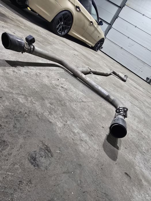 Evacuare dublă BMW e90