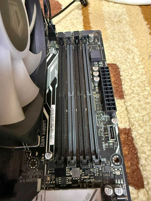 Kit placa baza X370-PRO + Ryzen 7 2700x