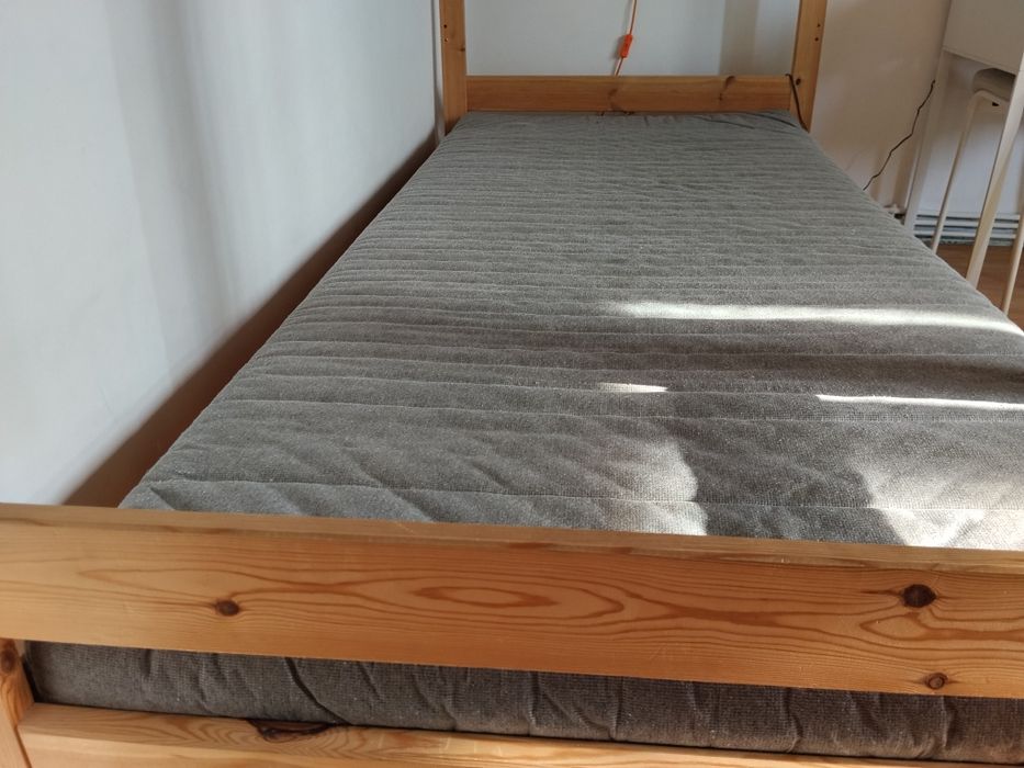 Vând saltea Ikea
