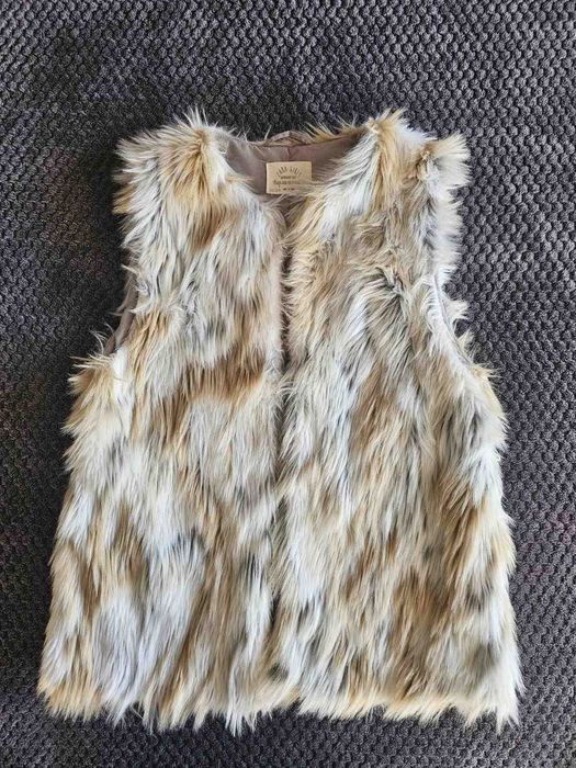 Елеци ZARA пухени