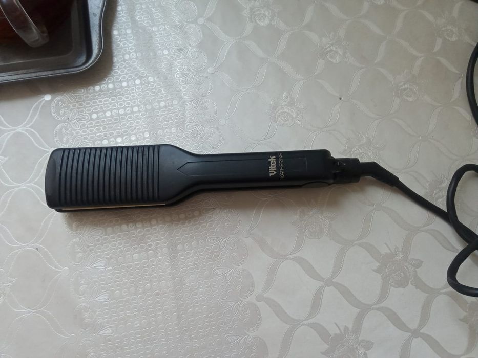 Утюжок для волос
