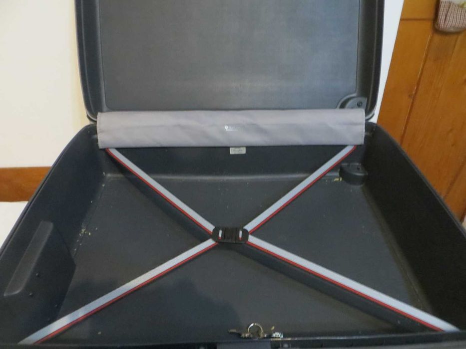 Куфари Samsonite