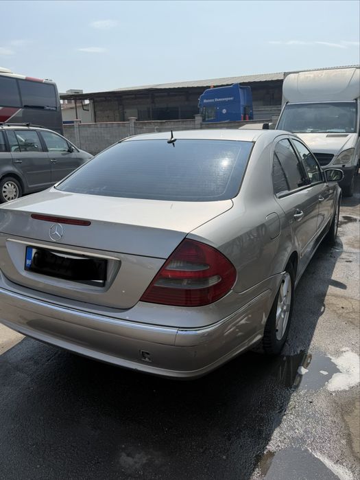 Mercedes Benz E 220