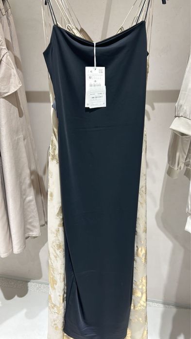 Черное платье Zara