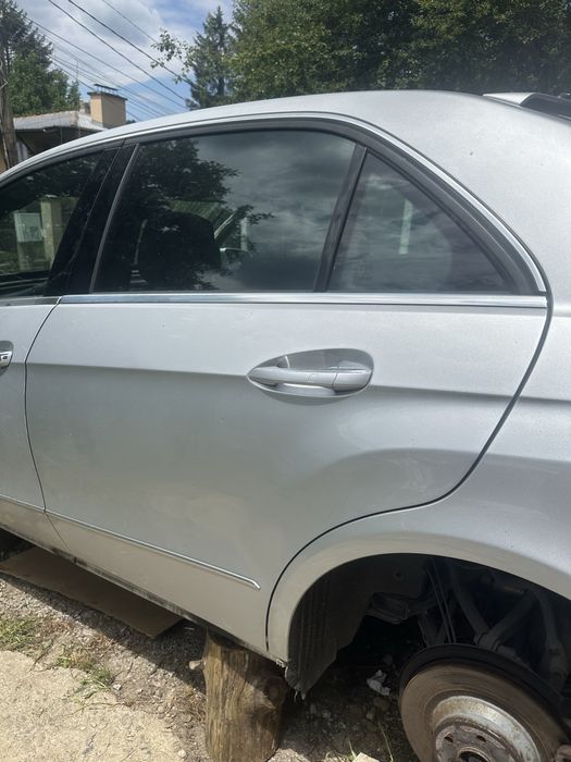 Задна лява врата Mercedes E class W212 sedan код 775