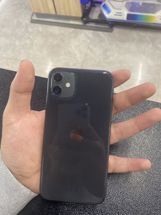 Продам айфон 11 64 гб без торга