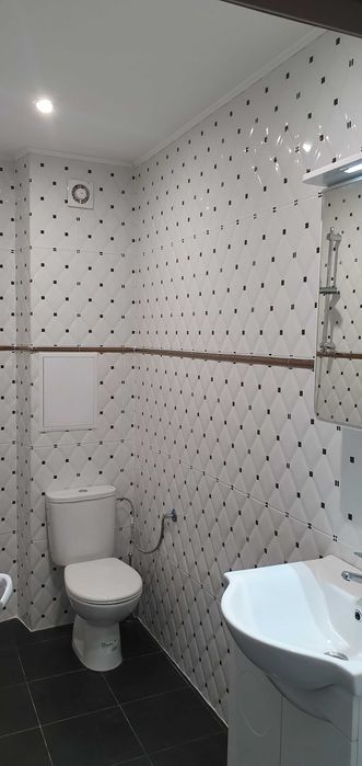 Дава се под наем Тристаен апартамент в София, Лозенец - 101 кв.м за 816 € - Снимка #11