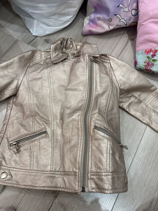 Бесплатно на девочку от 3-5лет