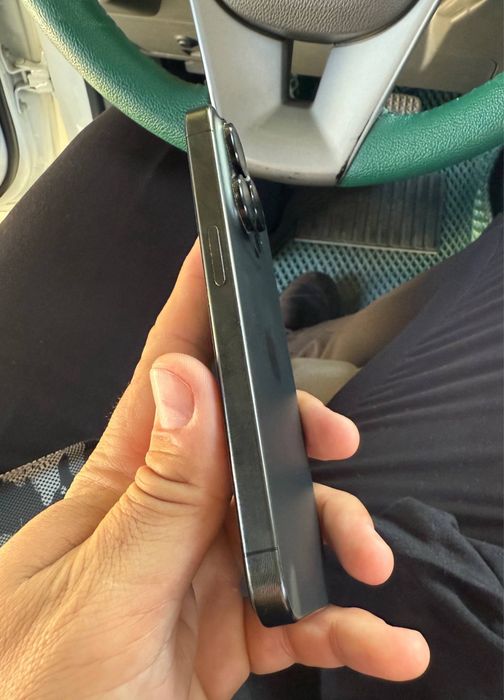 SROCHNA SOTAMAN Kelishamiz Iphone 15 pro ideal kor dok bor