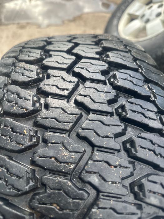 Гуми с джанти за jeep grand Cherokee wj