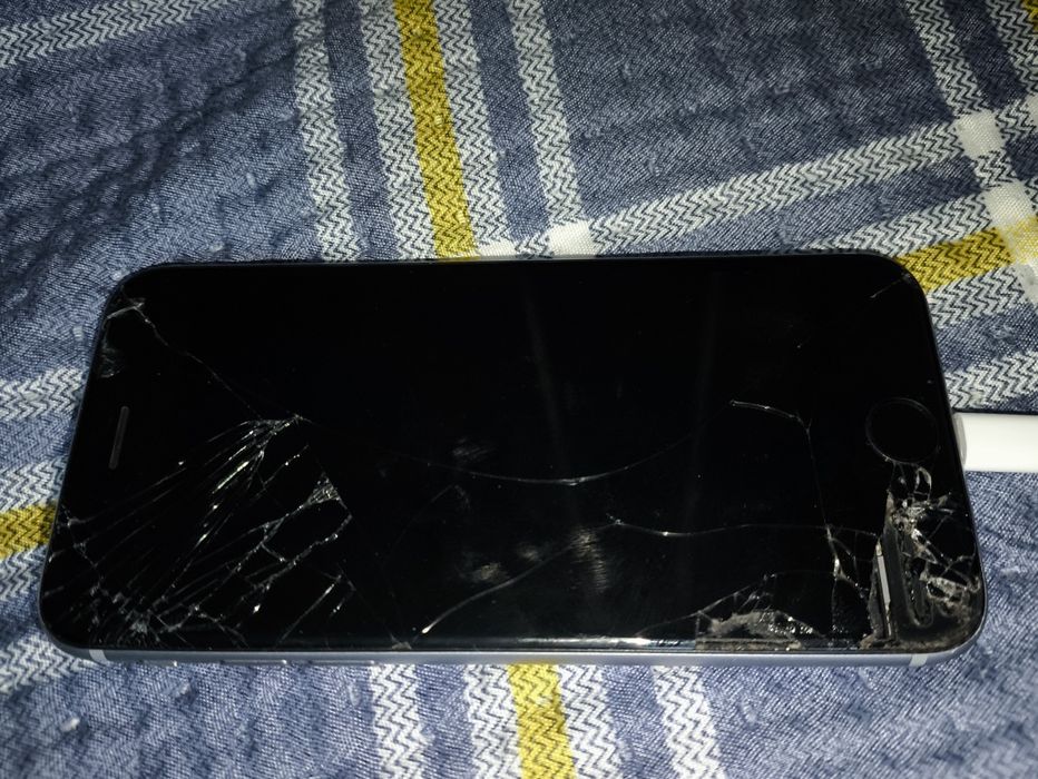 iPhone 6se / на запчасти