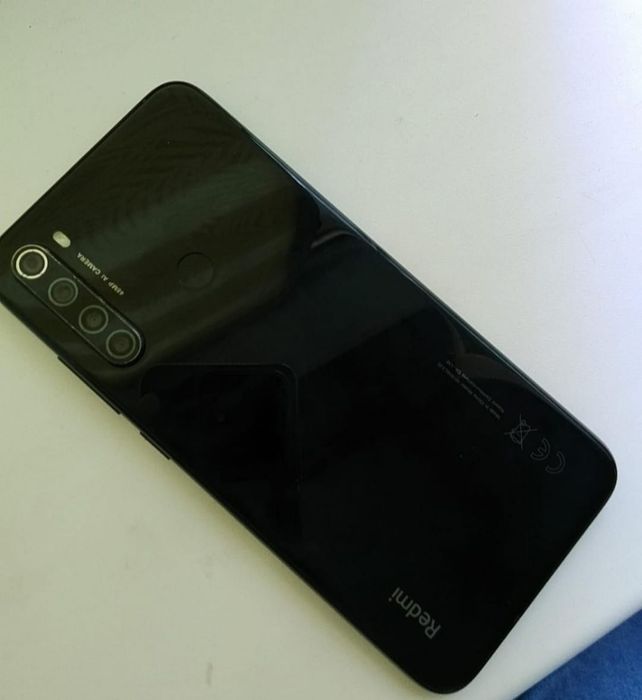 Редми ноте 8 в хорошем состояние