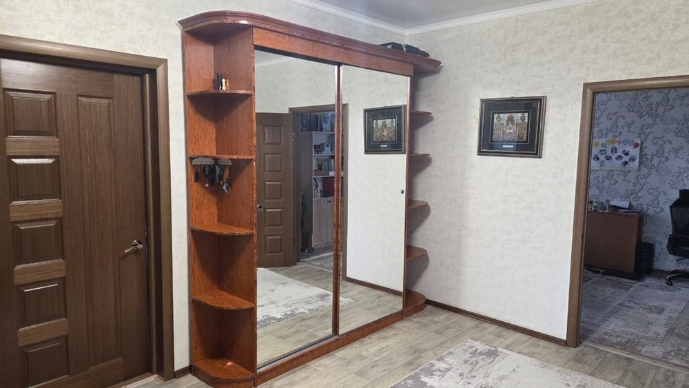 Продам шкаф-купе