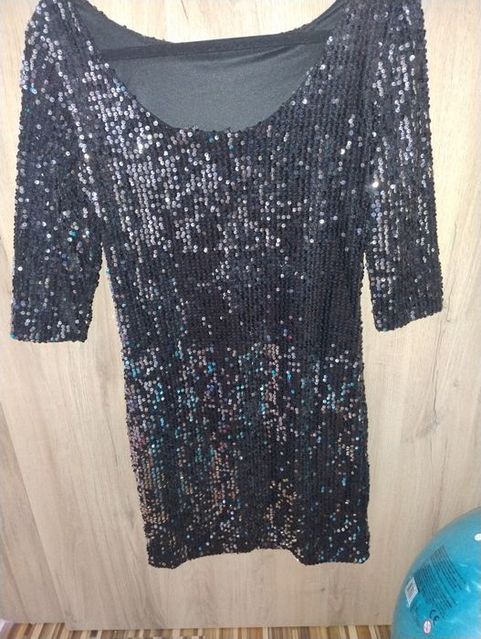 Къса рокля с пайети