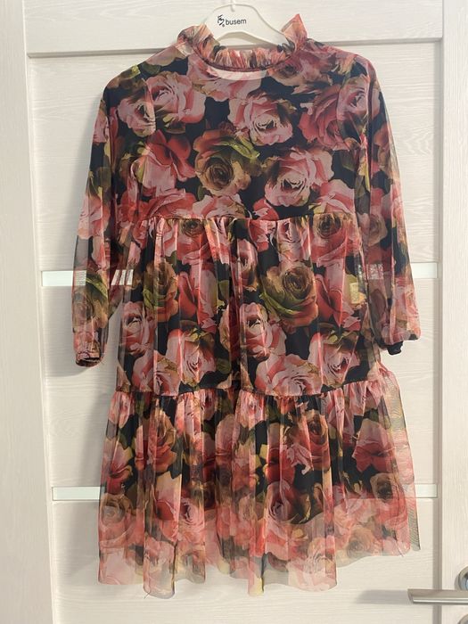 ~NOUA~ Vand rochie eleganta fetite