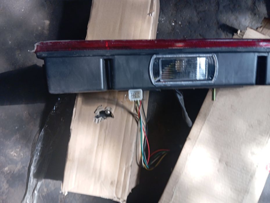 Продам задние стопари на howo