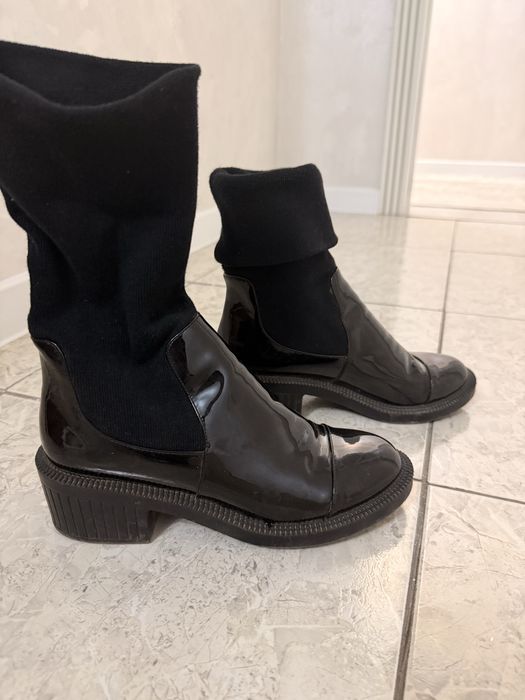 Челси бу размер 38 черный лакированный