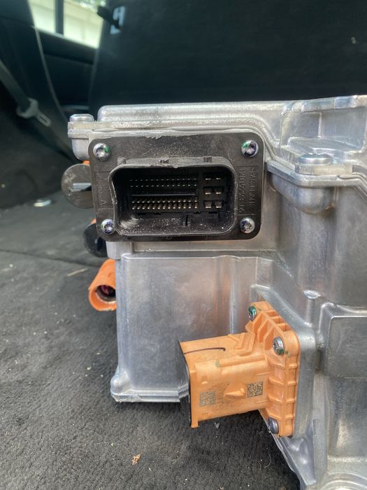 Инвертор/преобразувател на напрежение BMW iX3 2023