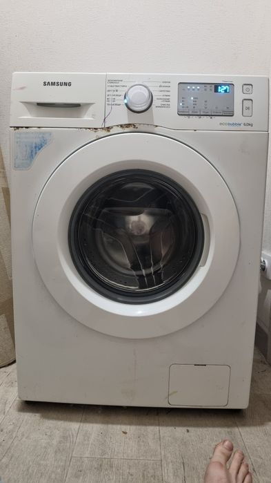 Продаю стиральную машину